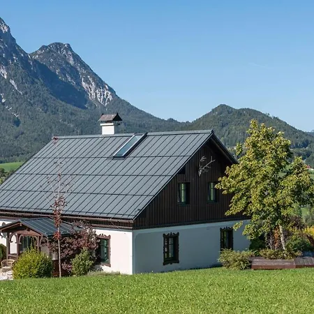 Bergvilla Oberon Villa *